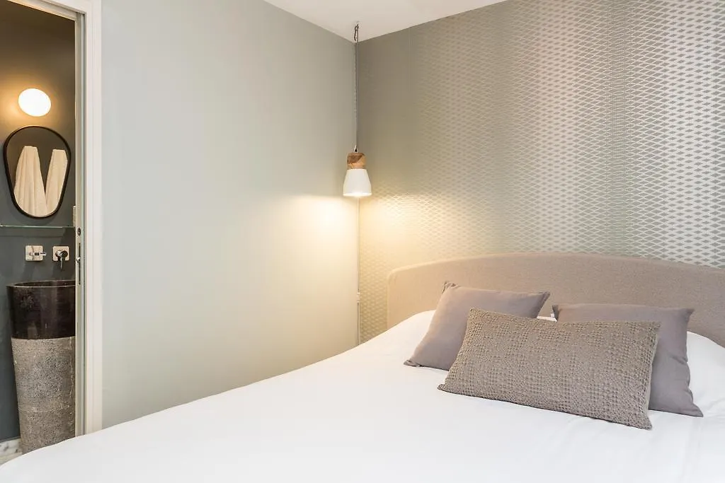 Ateliers De Montmartre Adm Pensión *